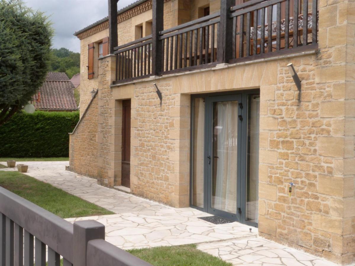 Maison de Sarlat: Spacious Garden Retreat near Town Center Villa Exterior photo